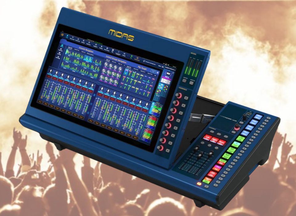 Turbosound Manchester MC15-R - Đỉnh Cao Công Nghệ Âm Thanh Tại Plase Show Hà Nội 2025