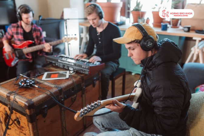 So Sánh TC Helicon Và Boss: Pedal Vocal Nào Phù Hợp Hơn?