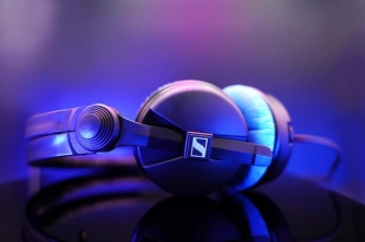 Sennheiser HD 25 - Tai Nghe Kiểm Âm Cho DJ Và Broadcast