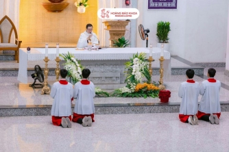 Giải pháp cấu hình âm thanh hội trường cơ bản cho nhà thờ